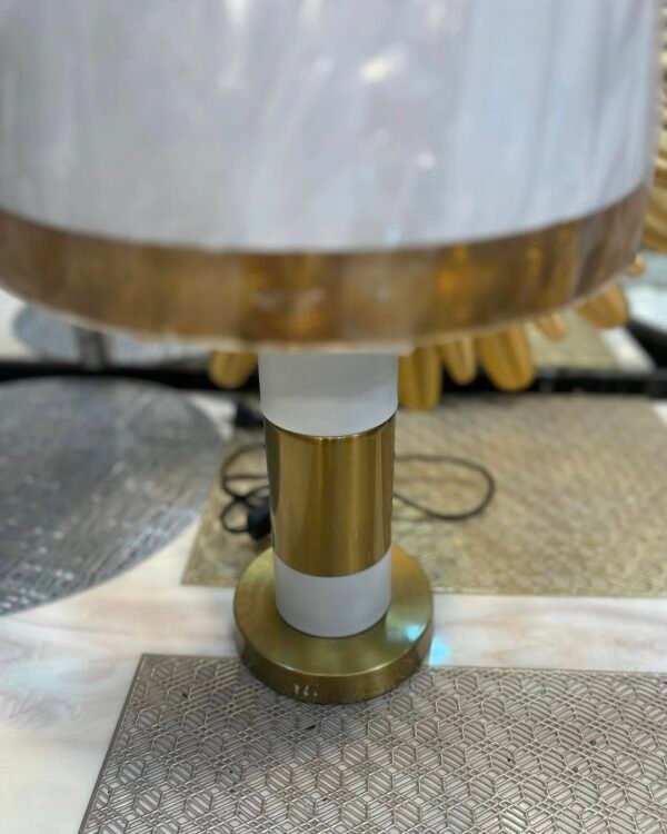 Metal Table lamp - Image 3