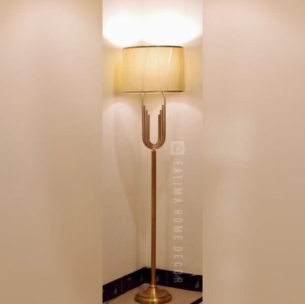 Elegant Gold Floor Lamp with Modern Design - Image 2