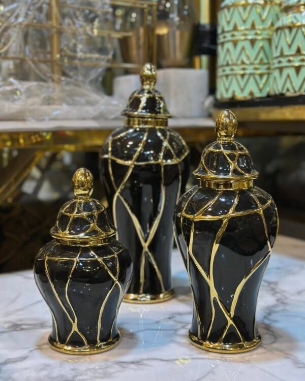 Black and Gold Decorative Urn Set