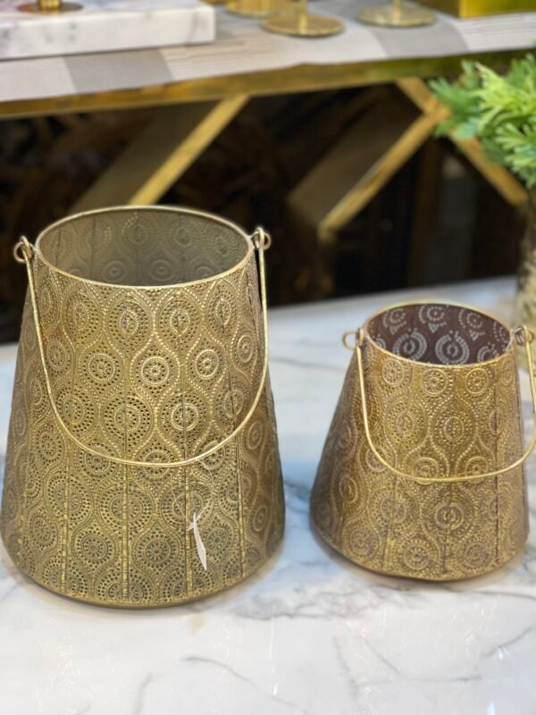 Vintage-Inspired Metal Lantern Pair – Decorative Candle Holders for Home & Garden