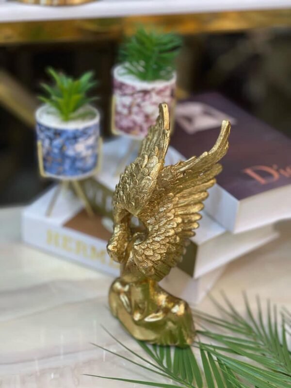 Luxury Gold Winged Resin Sculpture